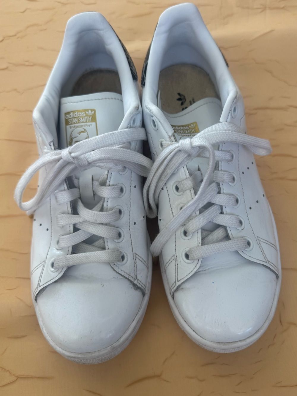 Adidas Stan Smith White Reptile Snakeskin Gold Trefoil Sneakers Size 7